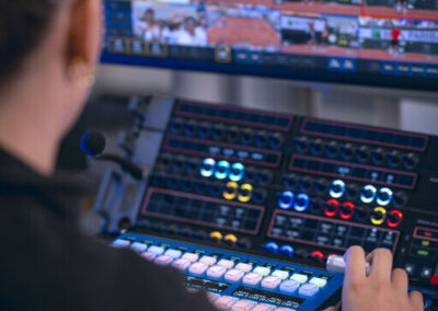 Riedel porta il controllo hardware nei workflow SimplyLive con SKAARHOJ